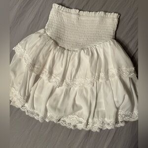 Elastic waist ruffled skirt.  Women’s XS